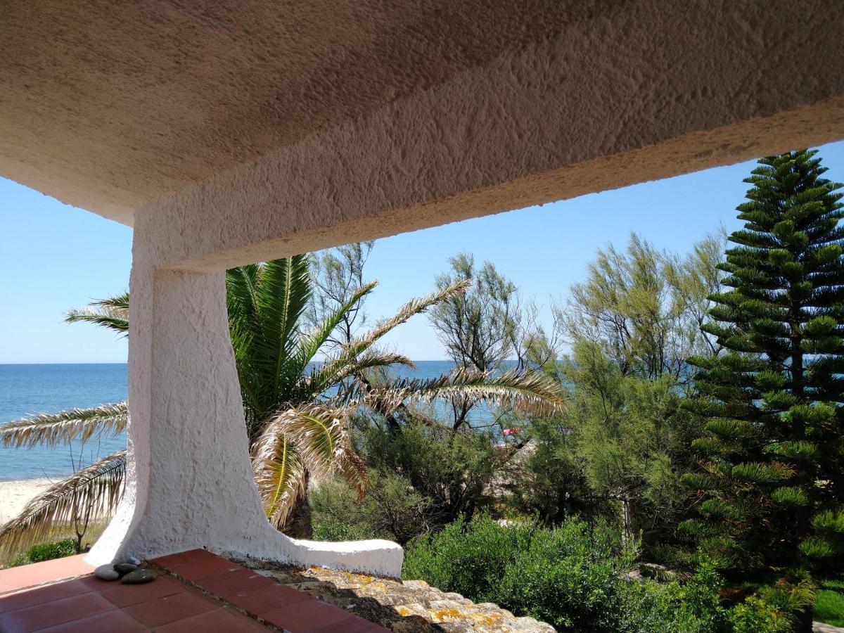 In Front Of The Beach - La Terrazza Sul Mare Flumini di Quartu Exterior foto