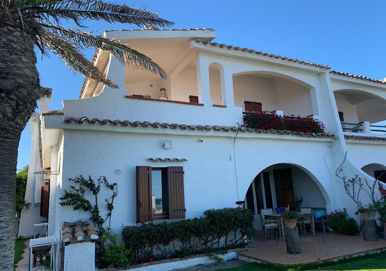 In Front Of The Beach - La Terrazza Sul Mare Flumini di Quartu Exterior foto