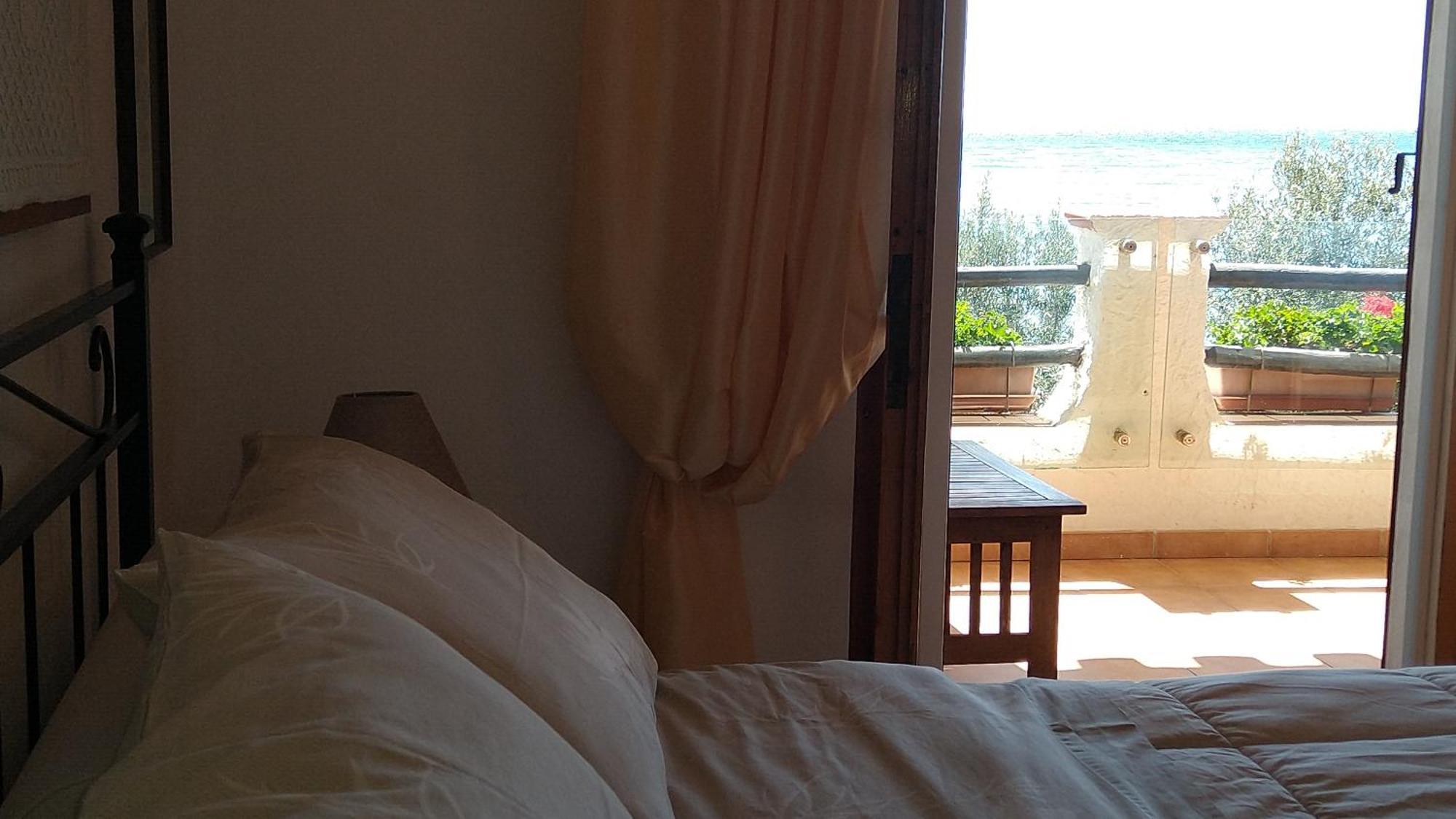 In Front Of The Beach - La Terrazza Sul Mare Flumini di Quartu Exterior foto